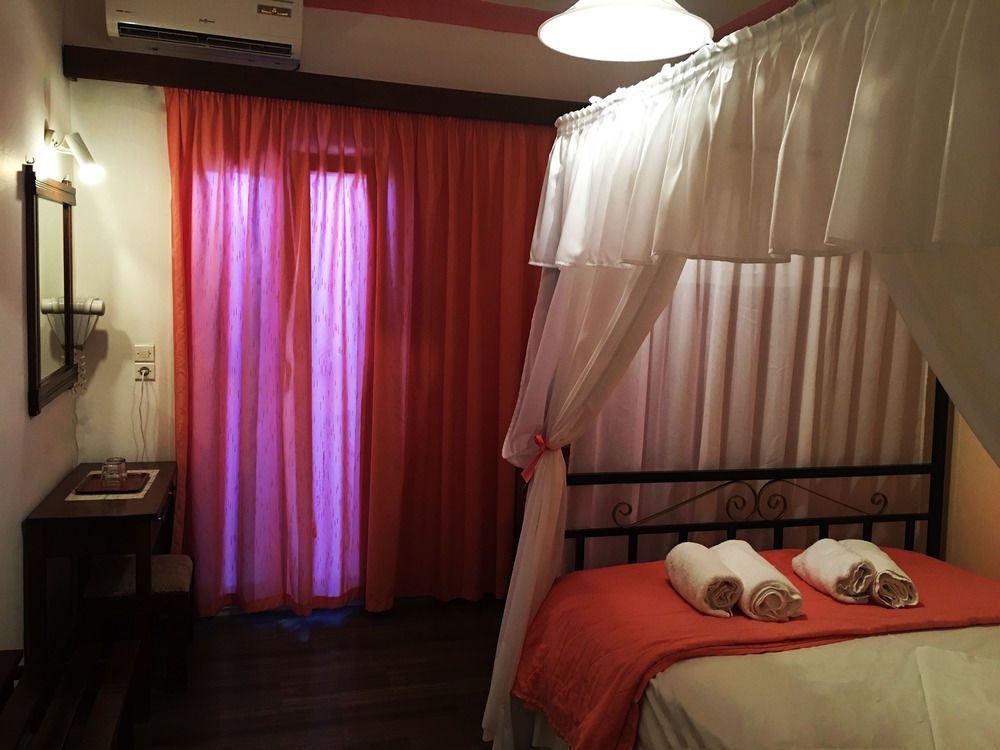 קרטראדוס Hotel Lodos מראה חיצוני תמונה